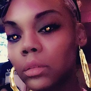 Meet your Posher, Sherrell